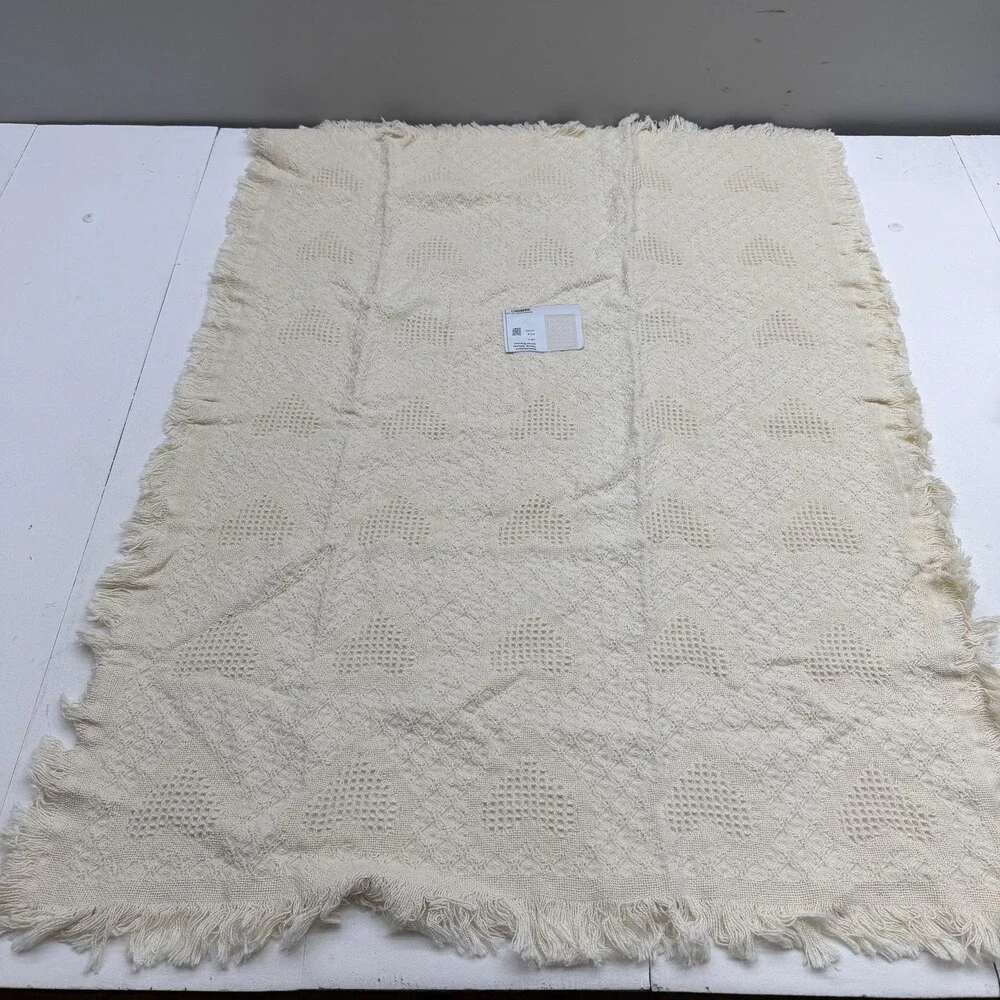 Pure Country Weavers Hearts Throw Blanket 39x53 Beige Cotton Fringe USA